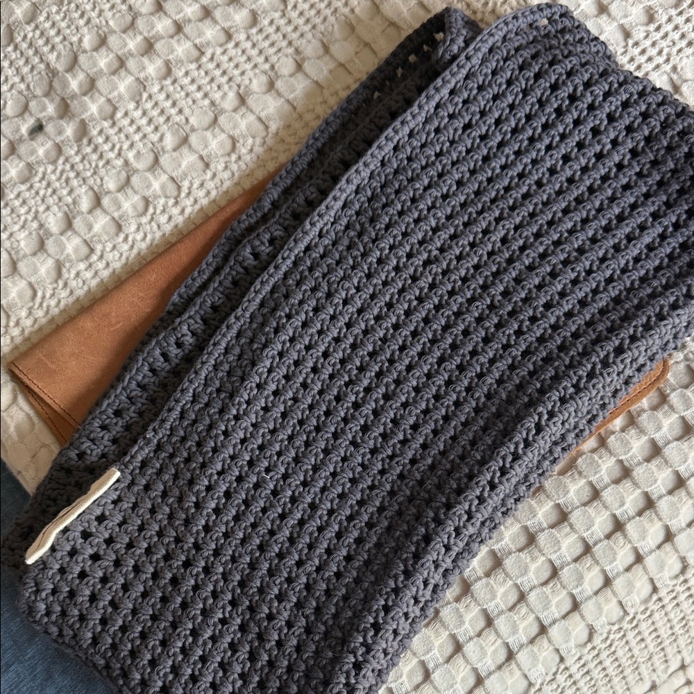 Raven + Lily eternity neck scarf